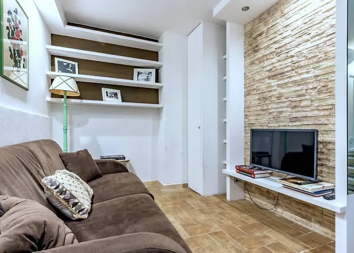 Lovely Ground Floor Colosseo Wi-fi Ac * רומא